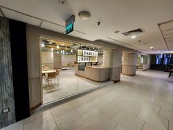 Lucky Plaza (D9), Retail #618127391